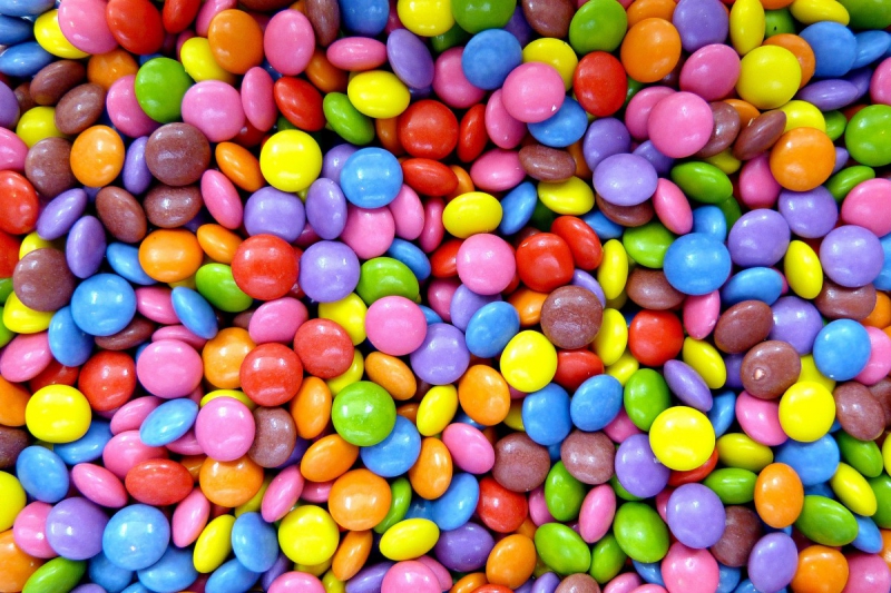 confiserie-LIEUCHE-min_smarties_confectionery_lenses-1150911